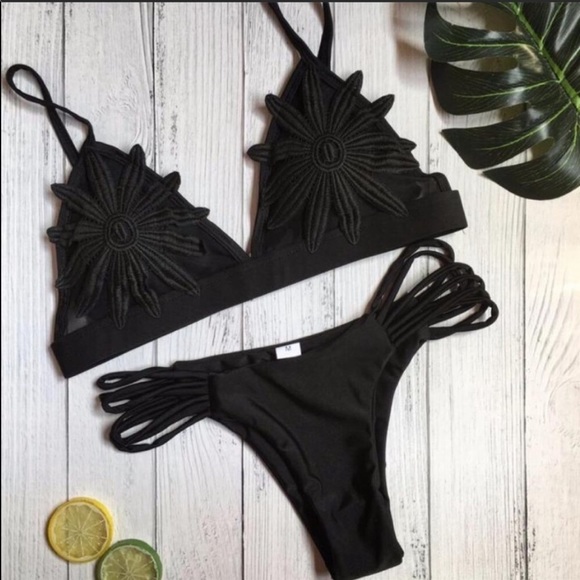 Luxe Bandage Triangle Strappy Bikini, Noire Bliss - Picture 3 of 5